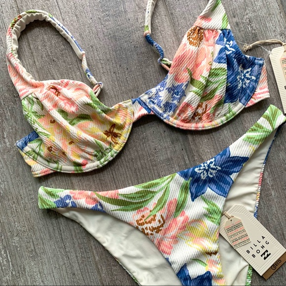 🔥🔥BILLABONG - UR A DREAM UNDERWIRE HIKE SET🔥🔥 - Picture 3 of 5